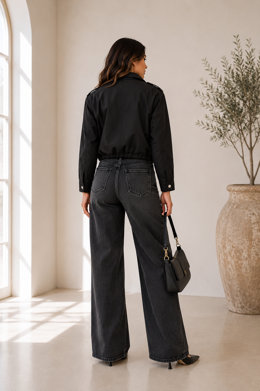 Everyday Utility Cropped Jacket in Black